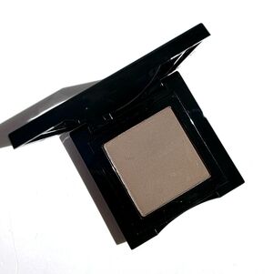 Bobbi brown Eyeshadow #35 Tan New